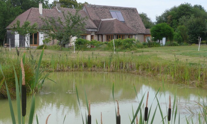 Roullee Cottage | Natural park perch, fishing cottage 3 ears quiet in nature