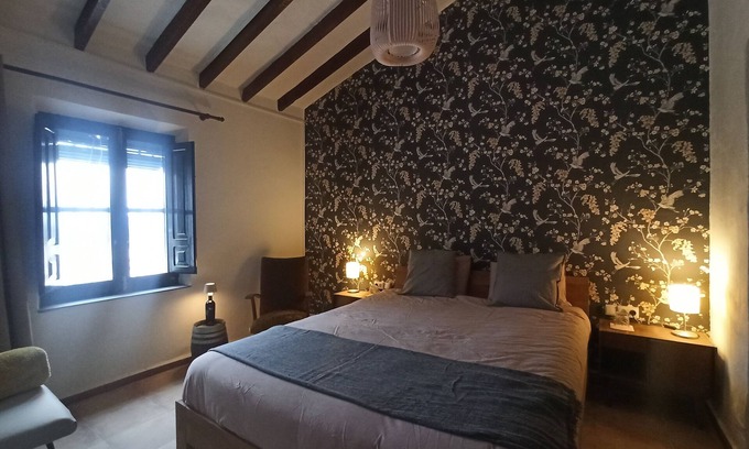 Yecla Bed & Breakfast | Naturaleza y Vino! Habitación en Casa Rural con piscina al pie del Monte Arabí
