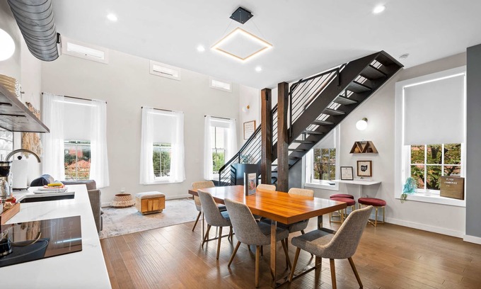 Licking Riverside Apartment | Naturally Opulent - for Luxury-Seeking Travelers