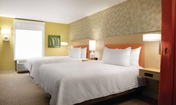 Coralville House | Nature and big city events. Live the Iowa way.