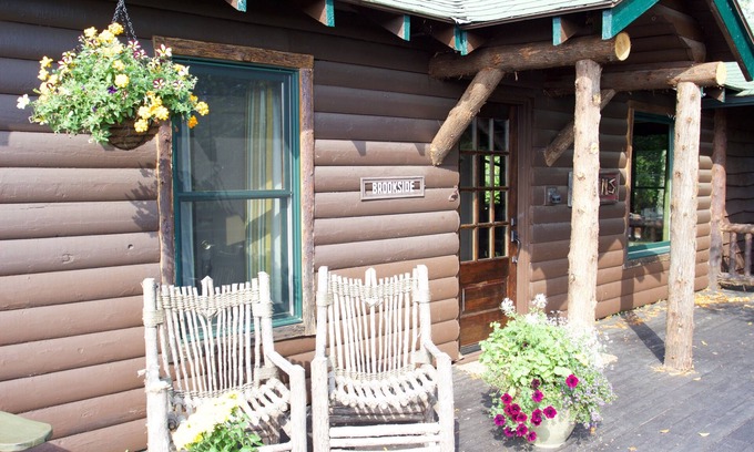Lake Placid Cabin | Nature at it's Best! Cozy Cabin with Old World Charm! Pets are considered.