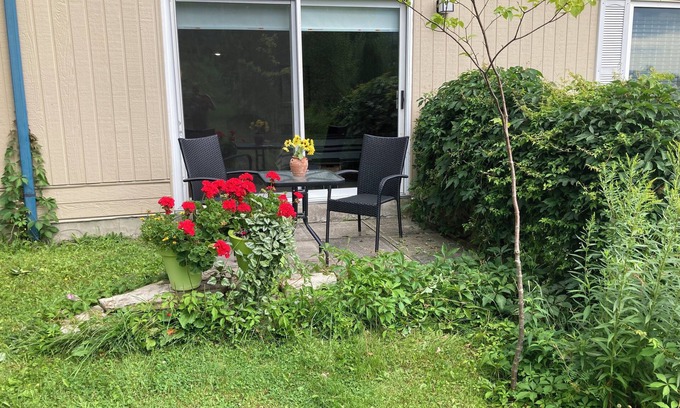 Saint Ferreol les Neiges Apartment | Nature and Mountain Condo, Mont-Sainte-Anne, St-Ferréol-les-Neiges