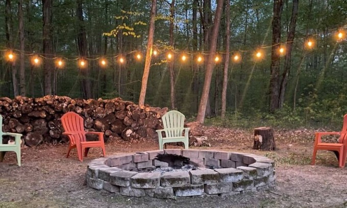 Lake Arrowhead Cabin | Nature Enthusiast-SxS Friendly-6p Hot Tub-Bonfire
