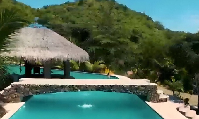 Puerto Lopez Villa | Nature Escape Villa | Pool, Jacuzzis & Pet-Friendly Stay