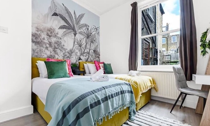 Munster Apartment | Nature in the City: 2BR Flat with Outdoor- OLD