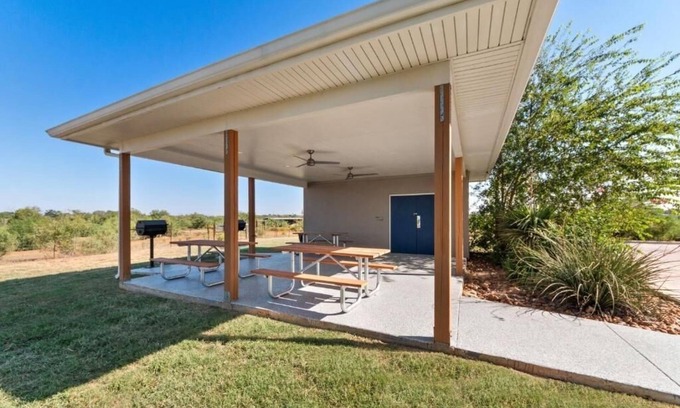 Pleasanton House | Nature Lover's Delight: Room Near Local Attractions & Pond