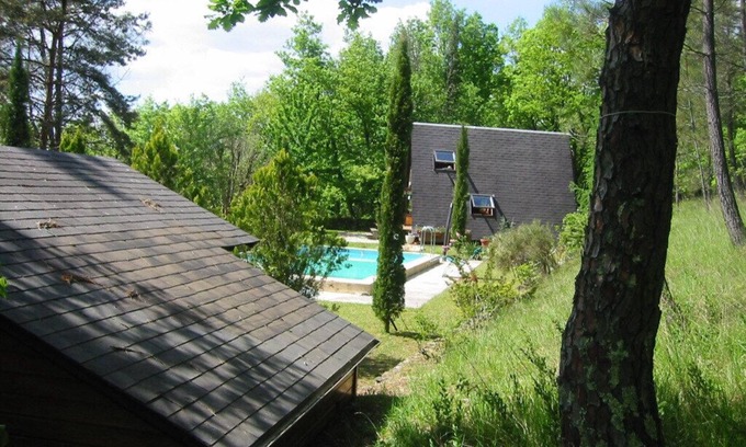 Sagelat Ski Chalet | Nature lovers chalet nestled in the heart of Perigord with heated pool
