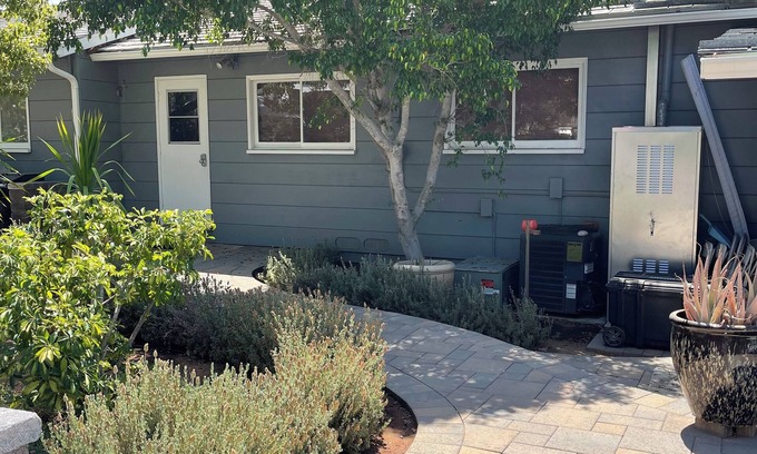 Mount Helix House | Nature Lovers Retreat