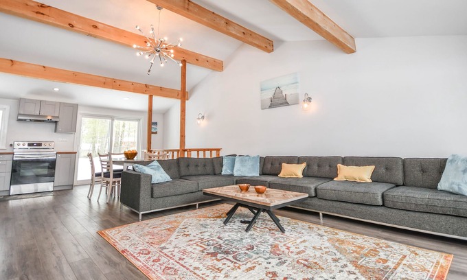 Tiny House | Nature's Cottage Tiny (Lafontaine Beach)