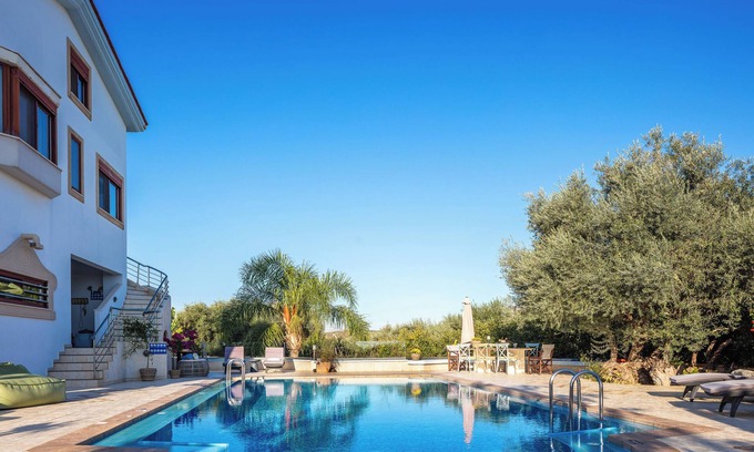 Perivolia Villa | Natures Haven: Heated Pool, Fruitful Garden, BBQ!
