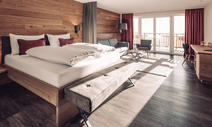 Matrei in Osttirol Hotel | Naturhotel Outside