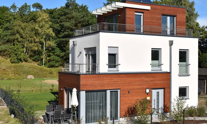 Krakow am See House | Naturpark-Ferienhaus-See-Fasssauna-Kamin-5 stars-110m² - holiday home Egret