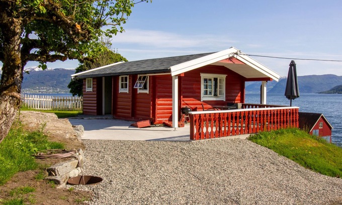 Balestrand House | Naustvollen by Interhome