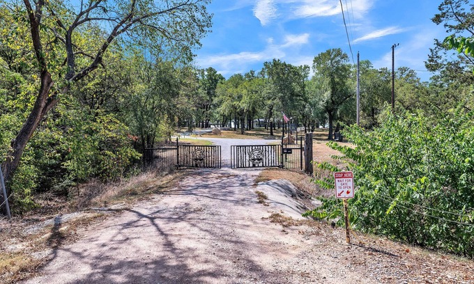 Kingston Apartment | Nautical Nest - 1 Bedroom Hotel Room by The Lodges at Fossil Creek