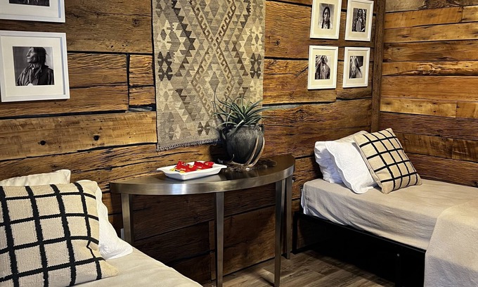 Round Top House | Navajo at The 303