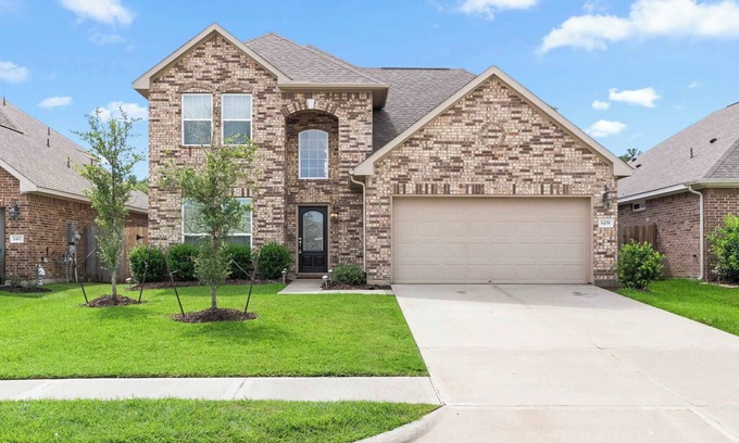 Baytown House | Navigate Stays Family Fun HQ Near It All - Sleeps 10