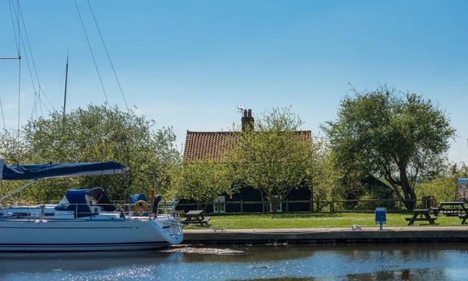Beckingham House | Navigation Cottage on the Historic Sea Lock overlooking the Nature Reserve