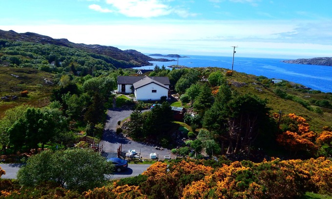 Inverkirkaig House | NC 500 | Lochinver | Self Catering | Cruachan Holiday Home