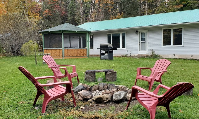 Addington Highlands Cottage | nCozy four Season Addington Highlands cottage in 5 acres, near Bon Echo.n