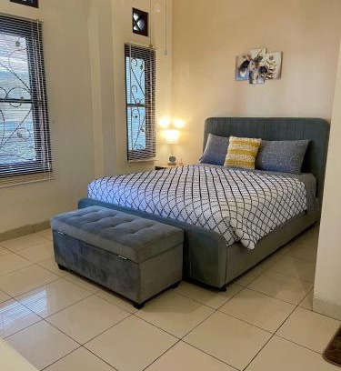 Yogyakarta Bed & Breakfast | Ndalem Suryo Guesthouse