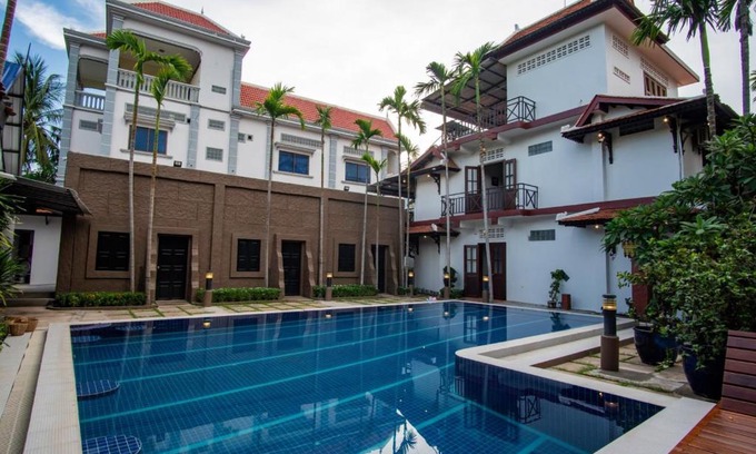 Downtown Siem Reap Cabin | NeakBong Residence