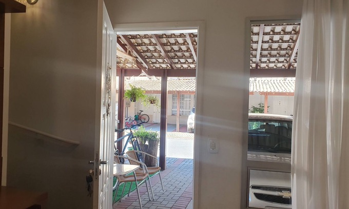 Colina de Laranjeiras House | Near airport, highway and mountains