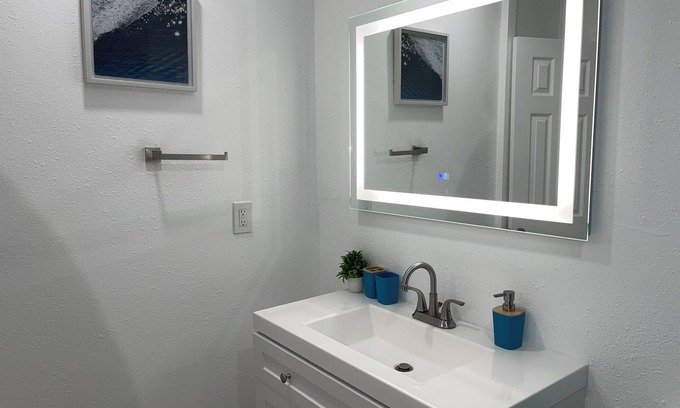 West Arlington Apartment | Near AT&T Stadium and UTA Campus
