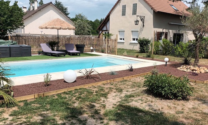 Pruniers-en-Sologne House | Near Châteaux & zoo de beauval: Gîte de sologne