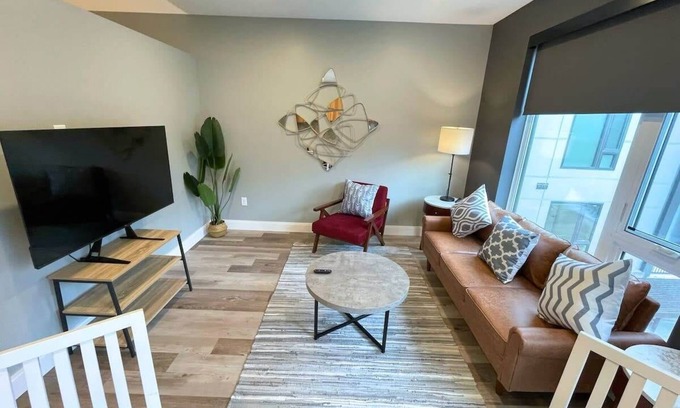 Soulard Apartment | Near City Garden Garage Parking Gym W&D