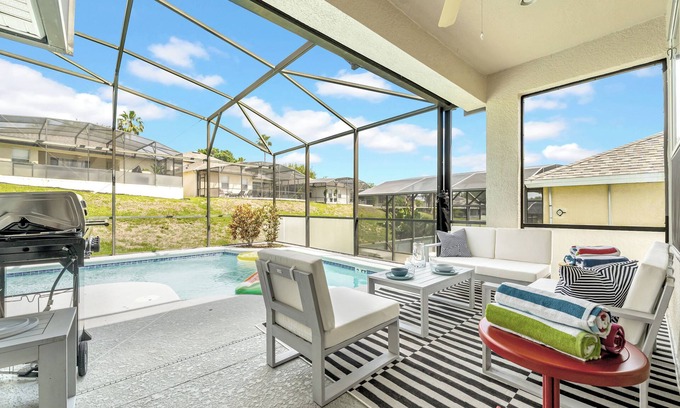Calabay Parc House | Near Disney – Heated Pool, Spa, Pixar Game Room & 2 Primary Suites