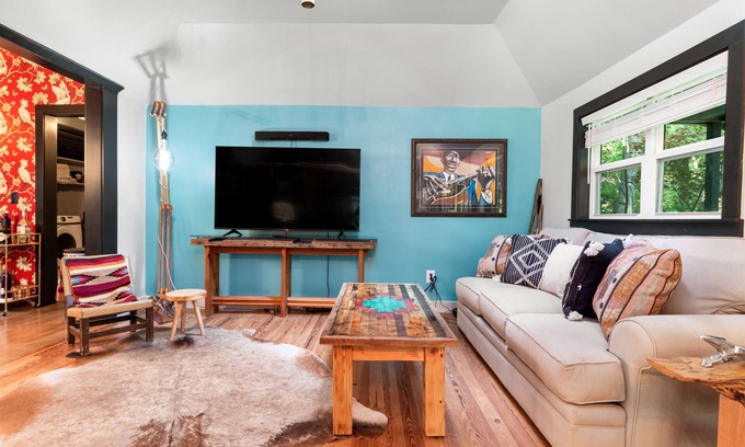 Inglewood House | near Gaylord Opryland