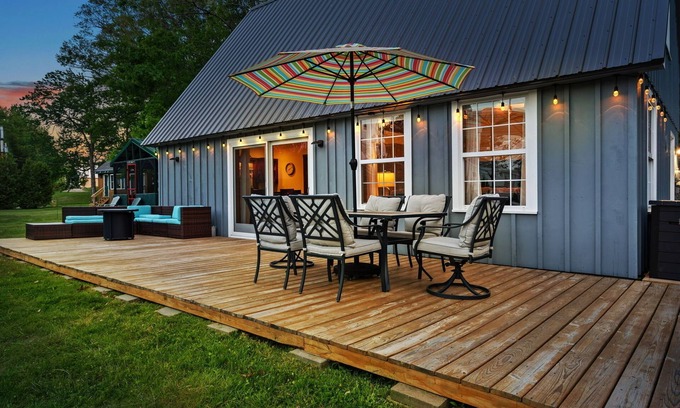 Belgrade Cottage | Near Golfcourse, Dog Friendly, Lake Great Pond