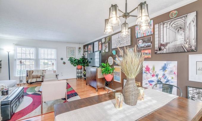 Rosaryville House | Near Golfing & Green Spaces: Upper Marlboro Home