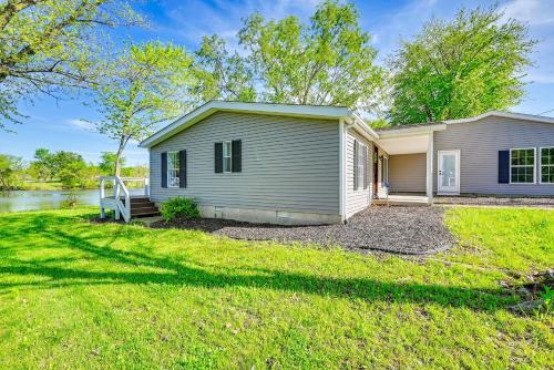 Stendal House | Near Hiking and Fishing Dale Home with Deck!