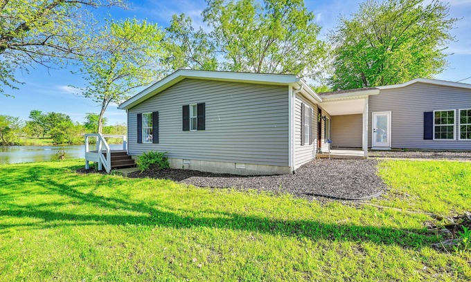 Stendal House | Near Hiking & Fishing: Dale Home w/Deck!