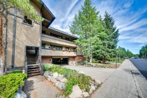 Historic District Apartment | Near Hiking Renovated Breck Condo with Tennis Court