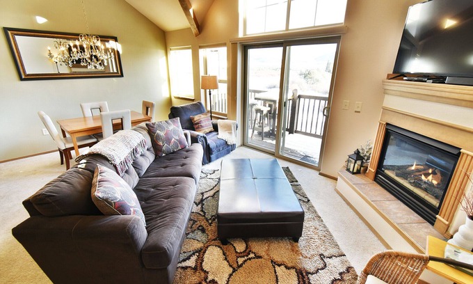 Frisco House | Near Lake Trail! Hot Tub! Walk/Drive to Dining, Shops, Events, Marina