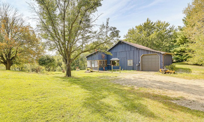 Eastman Cabin | Near Mississippi River! Countryside Family Retreat