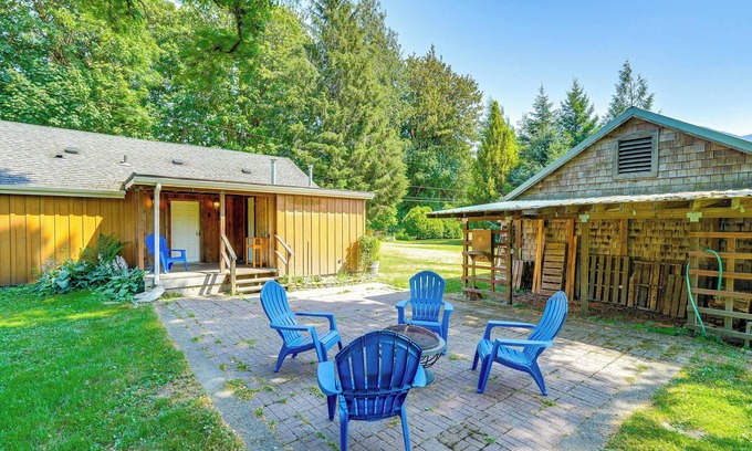 Marblemount Cabin | Near Mystery Falls: Marblemount Cabin w/Fireplace