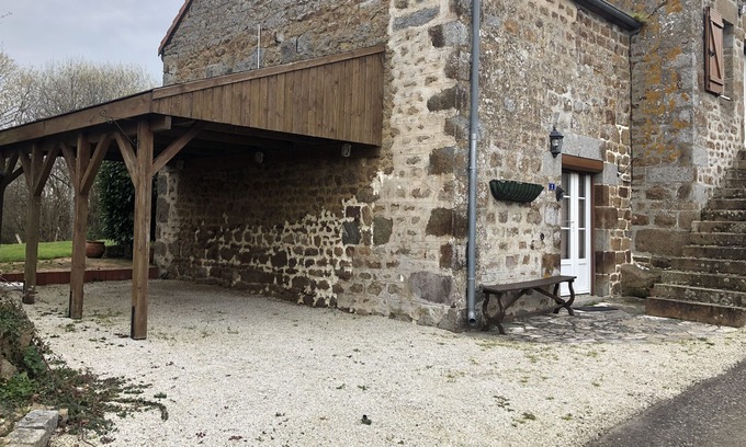 Notre-Dame-du-Rocher Cottage | Near Roche D'Oetre national park, canoe, walking and cycling