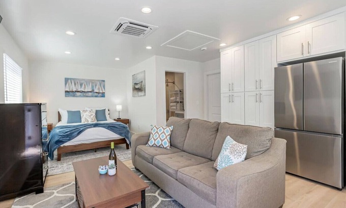 Northside House | Near San Jose State l Downtown l Private Studio