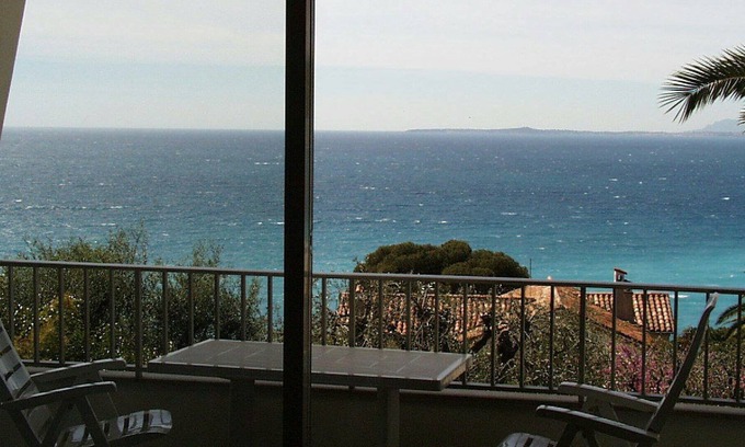 Lazaret Apartment | NEAR THE OLD TOWN OF NICE WITH SEA VIEW, POOL, PARKING, TERRACE AND CALM