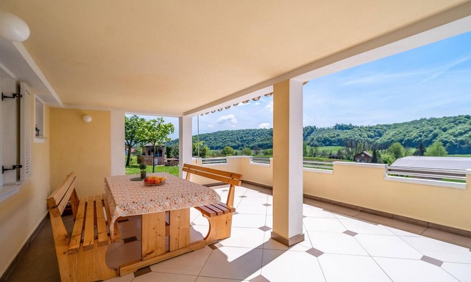 Barilovic House | Near the river Korana welcomes you this friendly vacation home with pool.