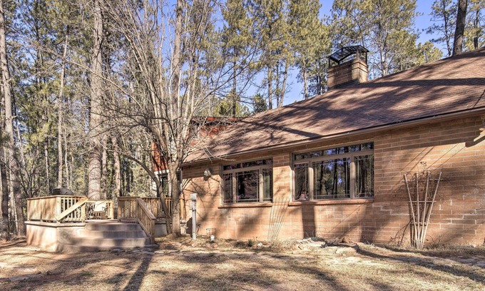 Payson Cottage | Near Tonto National Forest: Dog-friendly Cabin!