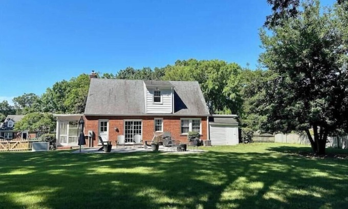 Richmond House | Near West End off Libby Avenue