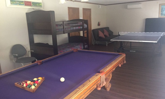 Groveland House | Near Yosemite! Game room with ping pong and billiards! Shared community pool!