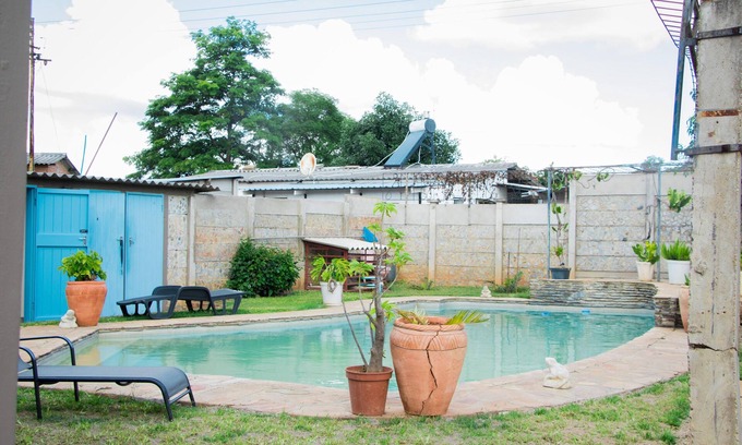 Bulawayo Apartment | Neat one bedroom in Morningside guesthouse - 2089