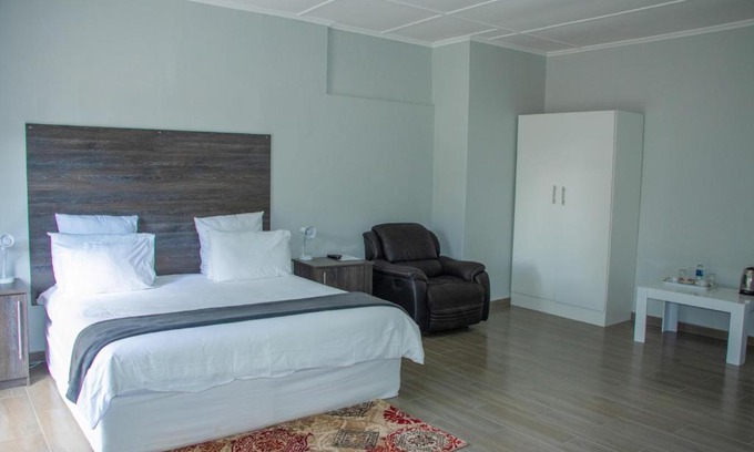 Bulawayo Apartment | Neat one bedroom in Morningside guesthouse - 2089