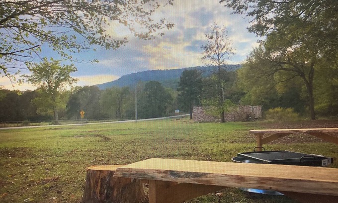 Russellville House | Nebo Trails Base Camp