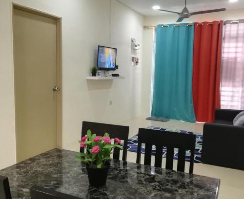 Gambang House | Neesa Homestay Bukit Gambang-Muslim